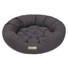 Lade das Bild in den Galerie-Viewer, Hundebett rund St.Moritz von HOUND&NATURE | Recycelte Materialien | Oeko-Tex® Standard 100 | Grau