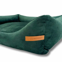 Lade das Bild in den Galerie-Viewer, Premium Hundebett Rexproduct | Recycelte Materialien & schadstofffrei | Dunkelgrün | 9 versch. Matratzenfarben
