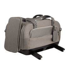 Lade das Bild in den Galerie-Viewer, Flug- & Transporttasche Tavo Dupree II für Hunde & Katzen bis 9 kg | GREENGUARD-Gold-Zertifizierung | Farbe: Merle