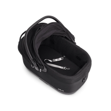 Lade das Bild in den Galerie-Viewer, Isofix Autositz & Transportbox Maeve™ iso6x Wind Tavo | Integriertes Belüftungssystem | für Hunde bis 18 kg | GREENGUARD-Gold-Zertifizierung | Onyx | Fräulein Plath