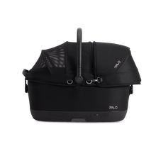 Lade das Bild in den Galerie-Viewer, Isofix Autositz & Transportbox Maeve™ iso6x Wind Tavo | Integriertes Belüftungssystem | für Hunde bis 18 kg | GREENGUARD-Gold-Zertifizierung | Onyx