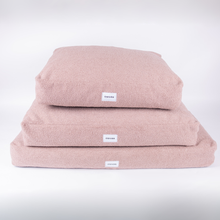Lade das Bild in den Galerie-Viewer, Hundebett Teddy von Caruso - orthopädisch & recycelt - Oeko-Tex® Standard - 3 Farben & Größen