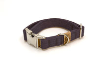 Lade das Bild in den Galerie-Viewer, Hundehalsband mit Klickverschluss | Korkleder | Umweltfreundlich | Robust & Vegan | Anthrazit/Silber