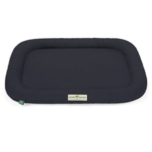 Lade das Bild in den Galerie-Viewer, Öko-Hundekissen Arosa von HOUND&NATURE | Recycelte Materialien | Oeko-Tex® Standard | 3 Farben | 4 Größen