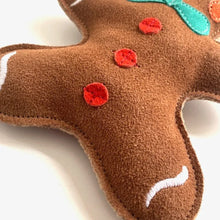 Lade das Bild in den Galerie-Viewer, Nachhaltiges Leder Hundespielzeug "Lasse Lebkuchenmann" | Schadstofffrei & robust | Süßes Weihnachtsgeschenk