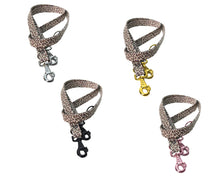 Lade das Bild in den Galerie-Viewer, Korkleder Hundeleine | Robust & Vegan | Top Ökobilanz | Leo weiß | Beschläge wählbar