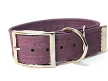 Lade das Bild in den Galerie-Viewer, Hundehalsband mit Dornschnalle | Korkleder | Umweltfreundlich | Robust & Vegan | Flieder/silber