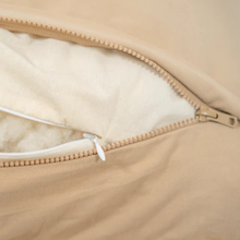 Lade das Bild in den Galerie-Viewer, Nachhaltige Hundematratze "Wilma" von Lill´s | GOTS-zertifiziertes Hundebett | Sand - Fräulein Plath