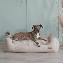 Lade das Bild in den Galerie-Viewer, BUDDY. Hundebett Le Fluff | Recycelte Materialien | ÖkoTex-zertifiziert | Beige