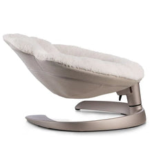 Lade das Bild in den Galerie-Viewer, Schwingendes Haustierbett SHELL von TAVO| Für Hund & Katze | GREENGUARD-Gold-Zertifizierung | Farbe: Latte