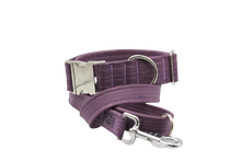 Lade das Bild in den Galerie-Viewer, Hundehalsband mit Klickverschluss | Korkleder | Umweltfreundlich | Robust & Vegan | Flieder/Silber