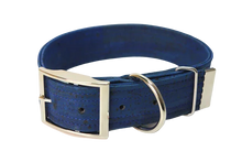 Lade das Bild in den Galerie-Viewer, Hundehalsband mit Dornschnalle | Korkleder | Umweltfreundlich | Robust & Vegan | Denim/Silber