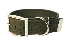 Lade das Bild in den Galerie-Viewer, Hundehalsband mit Dornschnalle | Korkleder | Umweltfreundlich | Robust & Vegan | Olive/Silber