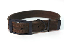 Lade das Bild in den Galerie-Viewer, Kork Hundehalsband mit Dornschnalle | Korkleder | Umweltfreundlich | Robust & Vegan | Braun/schwarz
