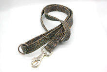 Lade das Bild in den Galerie-Viewer, Korkleder Hundeleine | Robust & Vegan | Top Ökobilanz | Leo blau | Beschläge wählbar