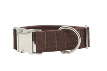 Lade das Bild in den Galerie-Viewer, Hundehalsband mit Klickverschluss | Korkleder | Umweltfreundlich | Robust & Vegan | Braun/Silber