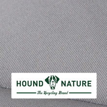 Lade das Bild in den Galerie-Viewer, Öko Hundedecke Davos HOUND&NATURE | Wasserfest & recycelte Materialien | Oeko-Tex® Standard 100 | Hellgrau | Fräulein Plath