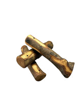 Lade das Bild in den Galerie-Viewer, 100% natürliche Kauknochen aus Olivenholz | Nachwachsender Rohstoff | Made in Germany | 2 Größen