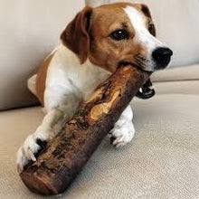 Lade das Bild in den Galerie-Viewer, 100% natürliche Kauknochen aus Olivenholz | Nachwachsender Rohstoff | Made in Germany | 2 Größen