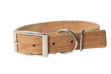 Lade das Bild in den Galerie-Viewer, Hundehalsband mit Dornschnalle | Korkleder | Umweltfreundlich | Robust & Vegan | Natur/Silber