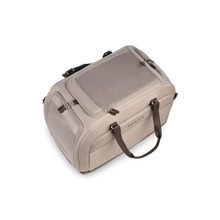 Lade das Bild in den Galerie-Viewer, Isofix Autositz & Transporttasche Hendrick von Tavo für Hunde & Katzen bis 20.4 kg | GREENGUARD-Gold-Zertifizierung | Farbe: Tawny