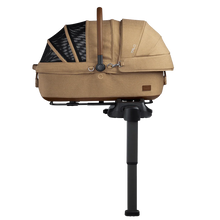 Lade das Bild in den Galerie-Viewer, Isofix Autositz & Transportbox Maeve™ Medium Rigid von Tavo für Hunde bis 13.6 kg | GREENGUARD-Gold-Zertifizierung | Farbe: Sable