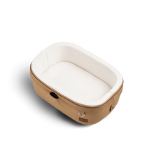 Lade das Bild in den Galerie-Viewer, Isofix Autositz & Transportbox Maeve™ Small Flex von Tavo für Hunde bis 12 kg | GREENGUARD-Gold-Zertifizierung | Farbe: Sable