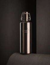 Lade das Bild in den Galerie-Viewer, soulbottle steel light • obsidian - Trinkflasche aus Edelstahl - 1200ml