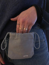 Lade das Bild in den Galerie-Viewer, Öko Leckerlibeutel aus Bio-Baumwoll-Canvas | tadazhi | Faded Blue