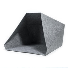 Lade das Bild in den Galerie-Viewer, Indoor Hundehütte "PetPocket" von Rexproduct | 100% recycelt | Hellgrau | Matratze aus 9 Farben wählbar