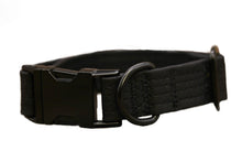 Lade das Bild in den Galerie-Viewer, Hundehalsband mit Klickverschluss | Korkleder | Umweltfreundlich | Robust & Vegan | Schwarz/Schwarz