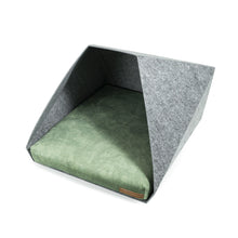 Lade das Bild in den Galerie-Viewer, Indoor Hundehütte "PetPocket" von Rexproduct | 100% recycelt | Hellgrau | Matratze aus 9 Farben wählbar Unisize S+S Softpet Hellgrün