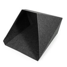 Lade das Bild in den Galerie-Viewer, Indoor Hundehütte "PetPocket" von Rexproduct | 100% recycelt | Dunkelgrau | Matratze aus 9 Farben wählbar