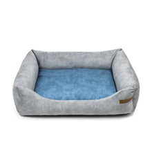 Lade das Bild in den Galerie-Viewer, Premium Hundebett Rexproduct | Recycelte Materialien & schadstofffrei | Hellgrau | 9 versch. Matratzenfarben S: 65 x 55 x 20 cm Hellblau