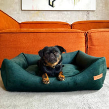 Lade das Bild in den Galerie-Viewer, Nachhaltiges Premium Hundebett Rexproduct | Recycelte Materialien &amp; schadstofffrei | Dunkelgrün | 8 versch. Matratzenfarben
