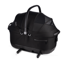 Lade das Bild in den Galerie-Viewer, Hunde Isofix Autositz &amp; Transportbox Maeve™ iso6x von Tavo | GREENGUARD-Gold-Zertifizierung | Farbe: Onyx
