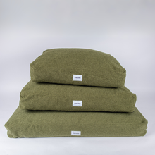 Lade das Bild in den Galerie-Viewer, Hundebett Teddy von Caruso - orthopädisch &amp; recycelt - Oeko-Tex® Standard - 3 Farben &amp; Größen
