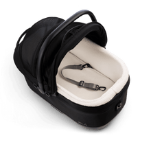 Lade das Bild in den Galerie-Viewer, Hunde Isofix Autositz &amp; Transportbox Maeve™ iso6x von Tavo | GREENGUARD-Gold-Zertifizierung | Farbe: Onyx
