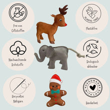 Lade das Bild in den Galerie-Viewer, Nachhaltiges Hundespielzeug Set &quot;We Wish You a Merry Christmas&quot; für Hunde | Schadstofffrei &amp; robust | Weihnachtsgeschenk

