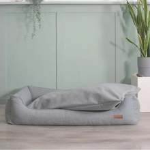 Lade das Bild in den Galerie-Viewer, BUDDY. Bundle - Hundebett + Hundedecke + Hundespielzeug und 15% Rabatt Hundetraining Ellen Marques | Fräulein Plath
