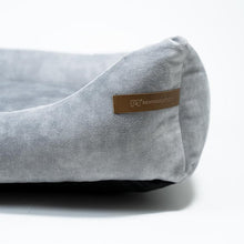 Lade das Bild in den Galerie-Viewer, Nachhaltiges Rexproduct Hundebett ORTHOPÄDISCH - waschbar &amp; schadstofffrei | Hellgrau | 8 versch. Matratzenfarben
