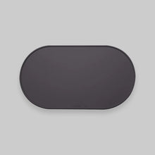 Lade das Bild in den Galerie-Viewer, Napfunterlagen "Base" von HOOPO® | 100 % Silikon (BPA-frei) | 3 Farben
