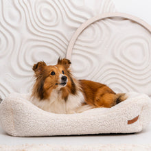 Lade das Bild in den Galerie-Viewer, Öko-Hundebett &quot;Teddy&quot; SoftColor von Rexproduct | Recycelte Materialien | Oeko-Tex®  | Hellbeige
