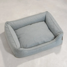Lade das Bild in den Galerie-Viewer, BUDDY. Hundebett | Recycelte Materialien | ÖkoTex-zertifiziert | Grau/blau
