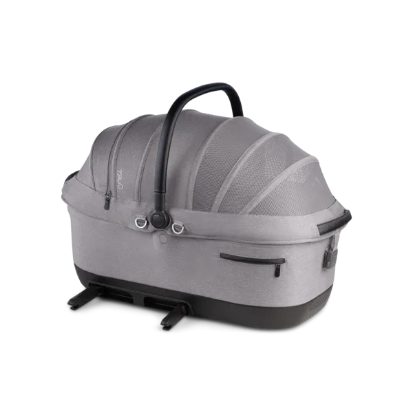 Isofix Autositz & Transportbox Maeve™ iso7x-R von Tavo für Hunde bis 18 kg | GREENGUARD-Gold-Zertifizierung | Farbe: Merle