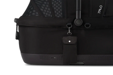 Lade das Bild in den Galerie-Viewer, Isofix Autositz &amp; Transportbox Maeve™ iso7x-R WIND von Tavo für Hunde bis 18 kg | GREENGUARD-Gold-Zertifizierung | Farbe: Onyx
