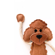 Lade das Bild in den Galerie-Viewer, Nachhaltiges Hundespielzeug &quot;Piet Pudel&quot; | Robust &amp; 100% schadstofffrei | Upcycling Leder &amp; natürliche Baumwolle
