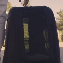 Laden und Abspielen von Videos im Galerie-Viewer, Crashgetestete Isofix-Transportbox Auto Tavo Crispin für Hunde | 3 Größen bis 27.2 kg | Farbe: Merle
