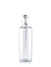 Lade das Bild in den Galerie-Viewer, soulbottle • lei(s)tungswasser - Trinkflasche aus Glas - plastikfrei &amp; auslaufsicher - 600ml
